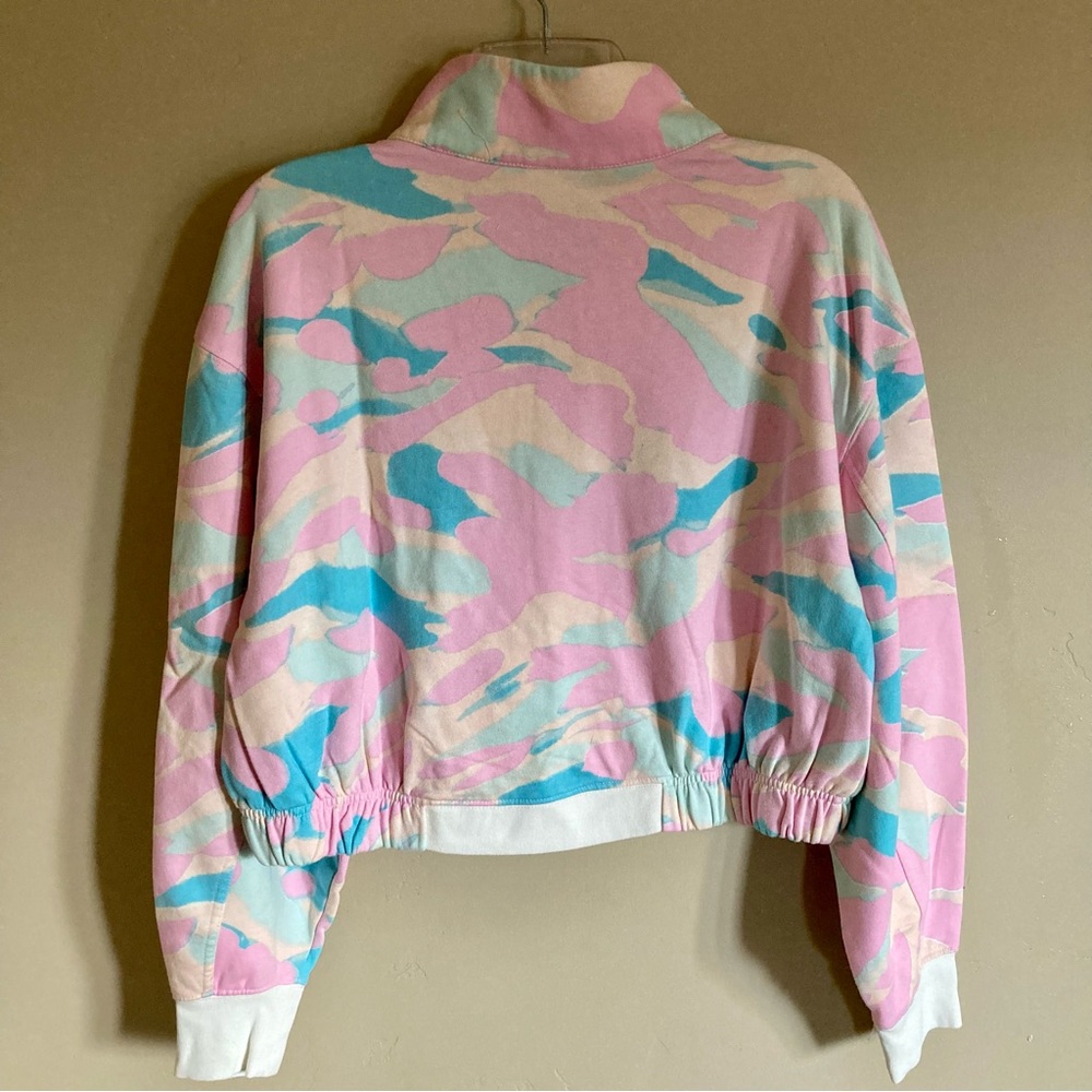 Nordstrom Abound Pink Blue Watercolor Painted Cropped Camo Sweatshirt Size L - Picture 2 of 7